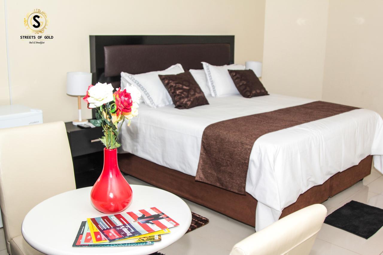 Streets Of Gold Guest House Gaborone Esterno foto