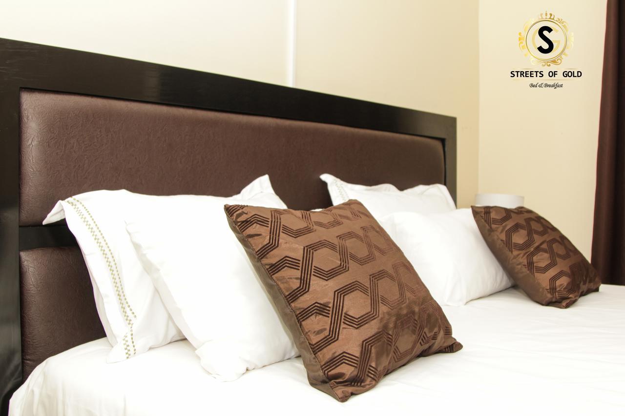 Streets Of Gold Guest House Gaborone Esterno foto
